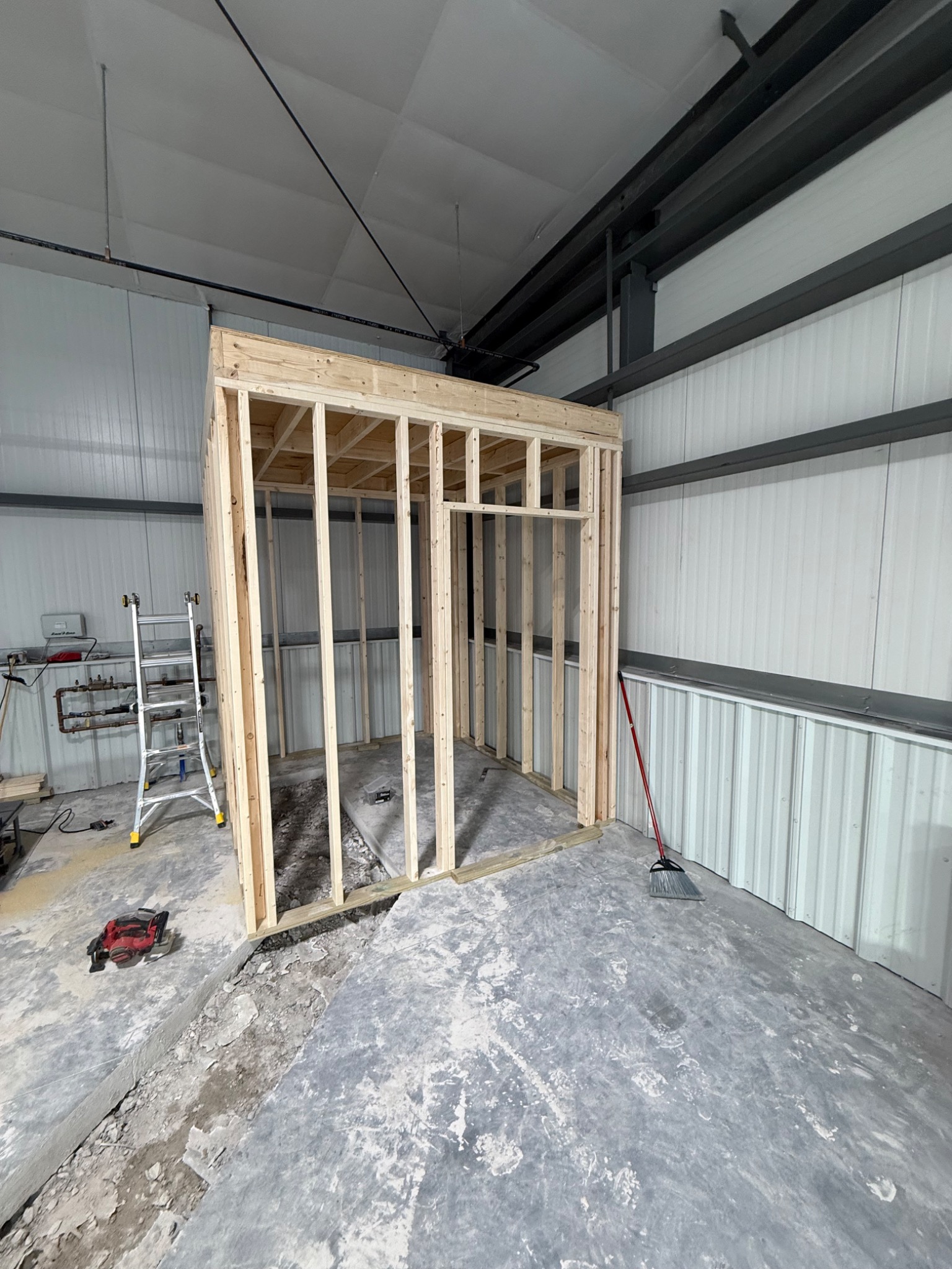 Commercial remodel construction